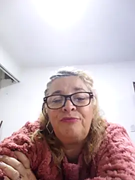 momismilf544 webcam