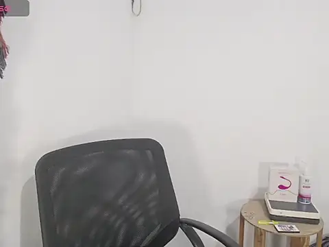 NannyaBitch webcam