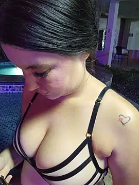 Pretty_Julieta webcam