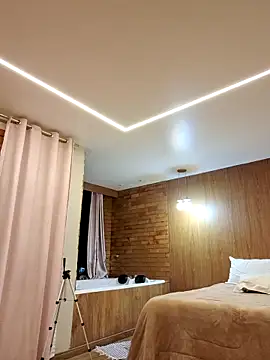 Escarlate4you_ webcam