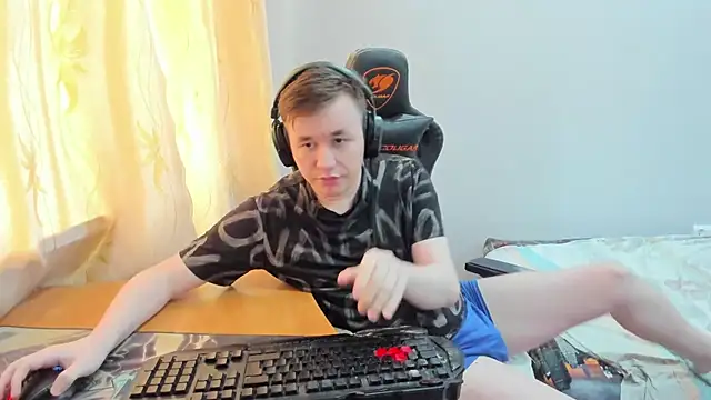 iliaskrislove webcam