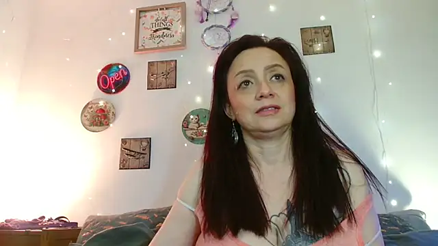 Katicalatinmilf webcam