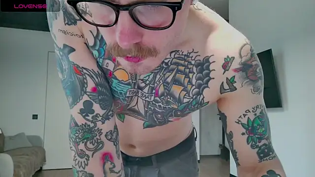 white_King9999 webcam