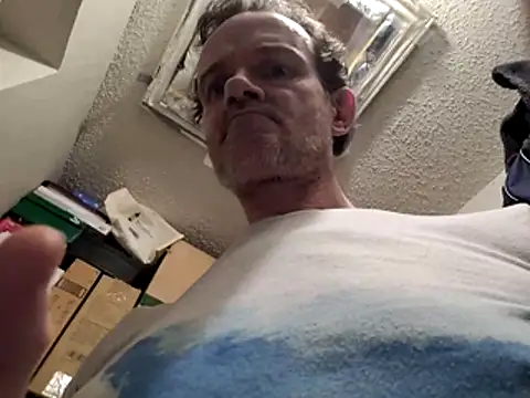 Drewpackn8 webcam