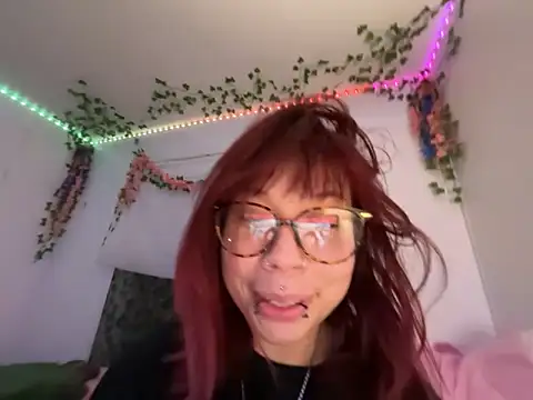 moan4mona webcam