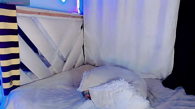 xyaraluv_ webcam