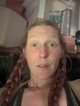 GoldenFlameGoddess webcam
