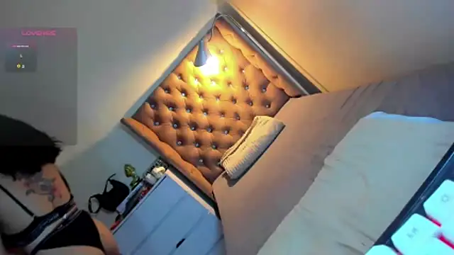 AmandaWilde webcam