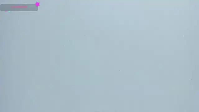 MissCurvyTop webcam