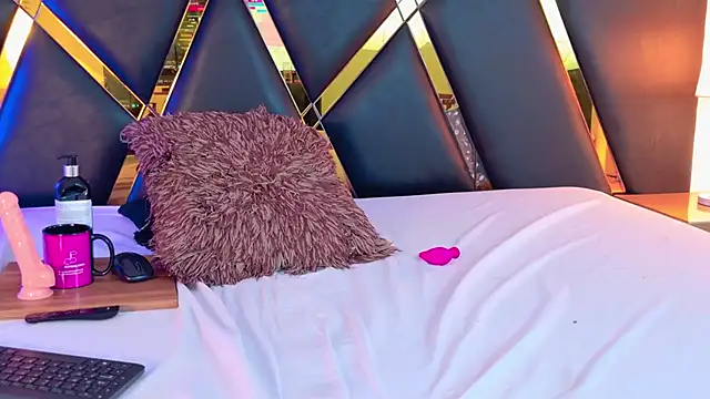 _MiaRouge_