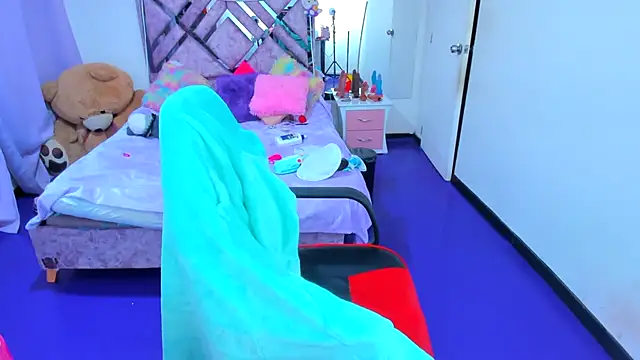 Luna_Analya webcam