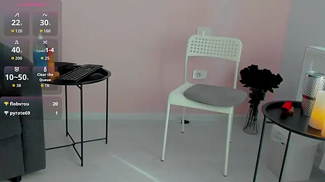 LaraOnixxx webcam