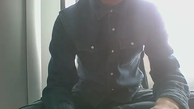 nole_china7 (Ask my age) - talk / fun / cum