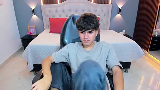 Tommy18__ webcam
