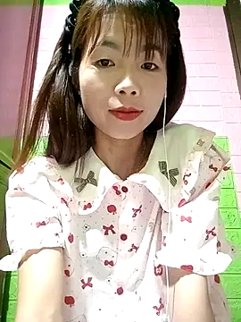 AmyLinee01 webcam