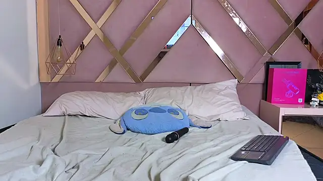 Sophia_moo_ webcam