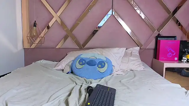 Sophia_moo_ webcam