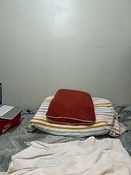 MileyGia webcam