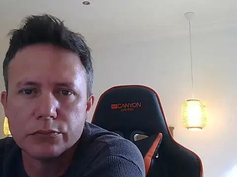 TroyDieselXXX webcam