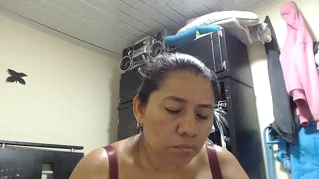 adrixxx38 webcam