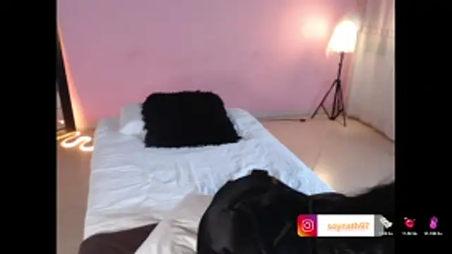 selene_gils webcam