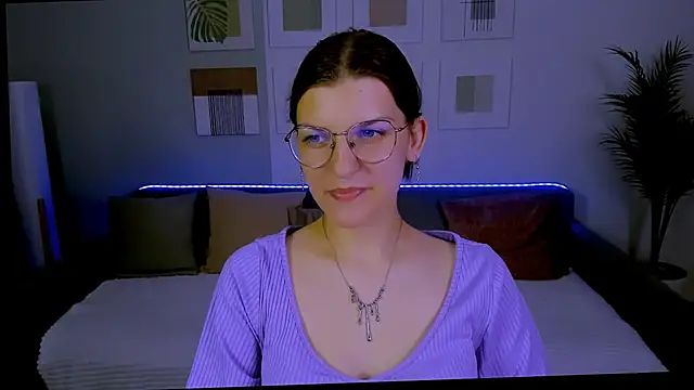 AnnaThorne webcam