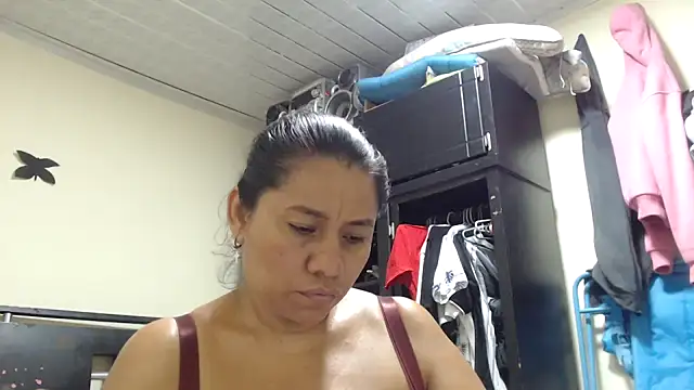 adrixxx38 webcam