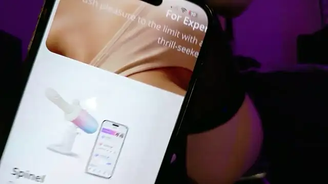 midnightrose11 - Midnightrose11's free webcam - UK Sex Cams