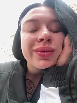 AlishaOfThorns webcam