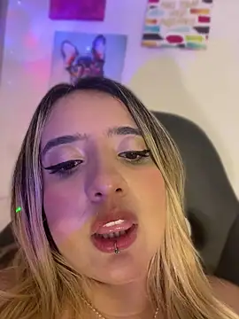 _Ninasanz webcam