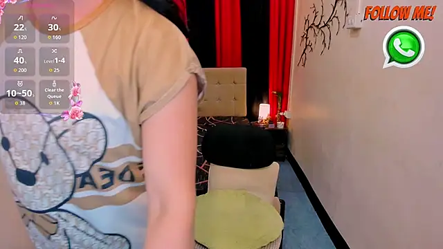 Lustty_Stella webcam