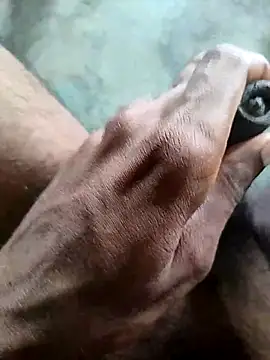 Tushu_under19_boy webcam