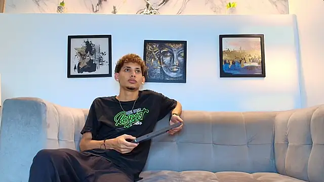 YOUNG_BOYS_HELL webcam