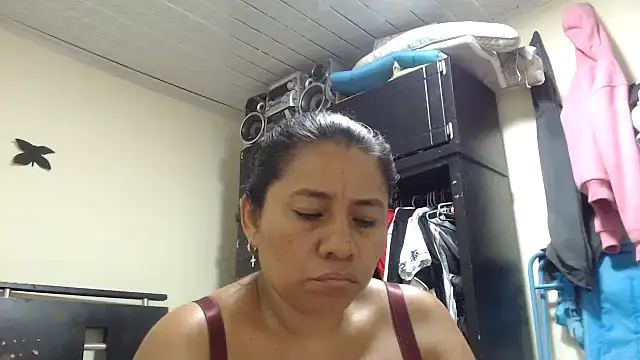 adrixxx38 webcam