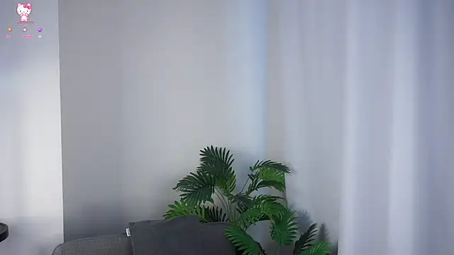 ClarineCasebolt webcam