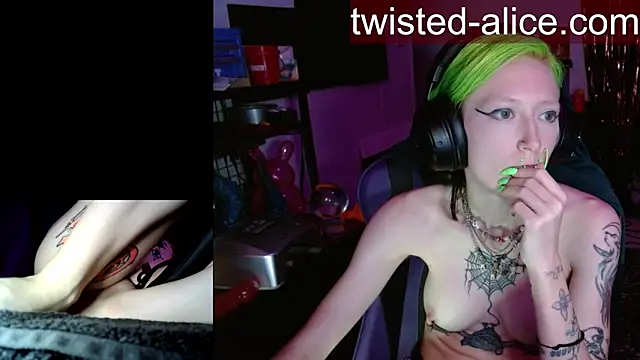 Twisted_Alice