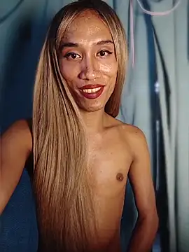 PeachyLuxe webcam