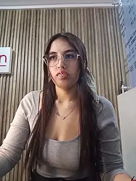 Valk_submissive webcam