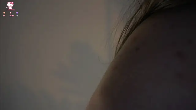 ClarineCasebolt webcam