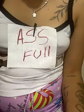 Whore_Dirty_Messyy webcam