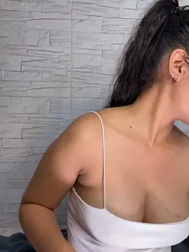 _Luana webcam
