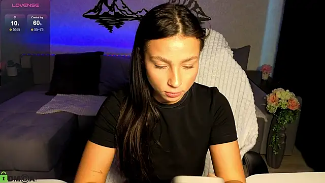 Tanita_Moon_007 webcam