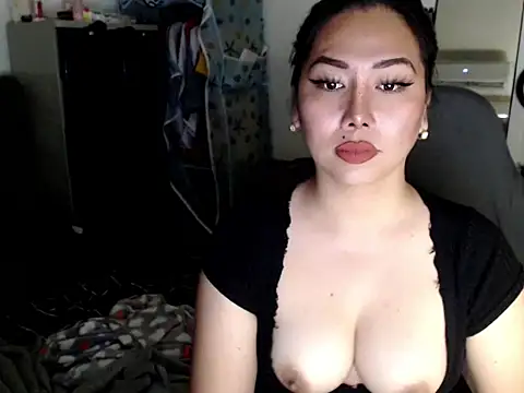 urqueendominant webcam