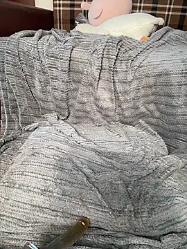 ElliaSquirtGirl webcam