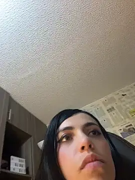 i_am_nina_ (F young) - blowjob on knees for you