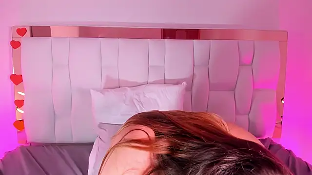 AliciaWhite_nt webcam