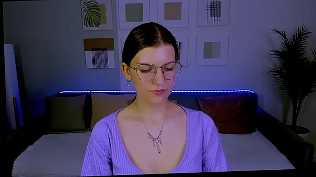 AnnaThorne webcam