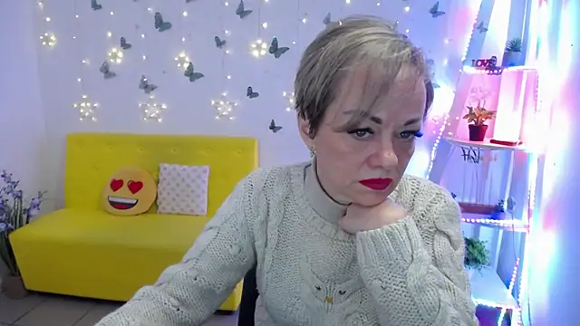 NikaMayu webcam