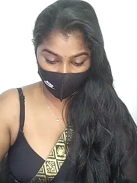 Tamil_Azhaghi webcam