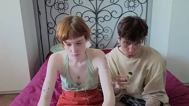 danny_loves_mary (Ask my age) - topless